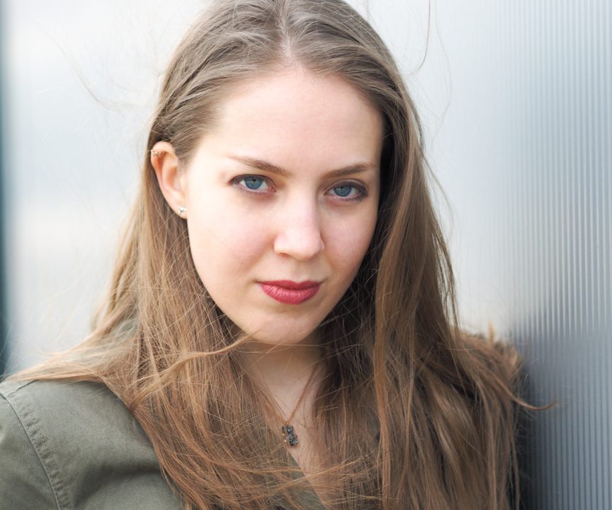 Anya Nova Schauspielerin , Sängerin, Tänzerin